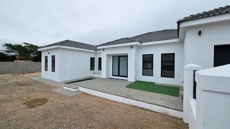 3 Bedroom Property for Sale in Sandy Point Western Cape